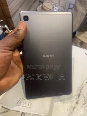 New Samsung Galaxy A7 32 GB Black