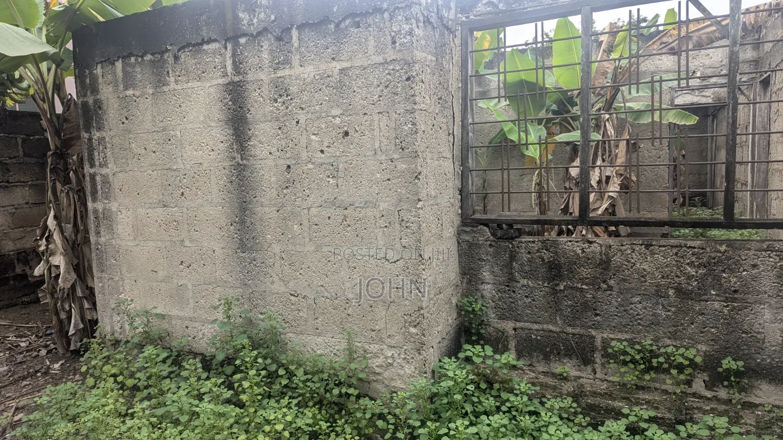 Land at Atonsu S Line With Structure on It