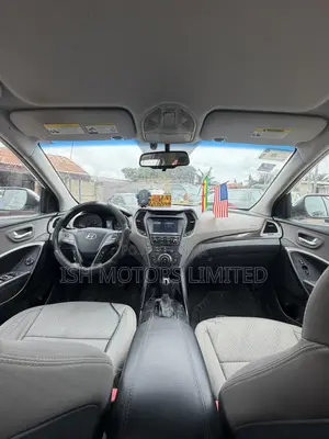 Hyundai Santa Fe SE AWD 2017 White