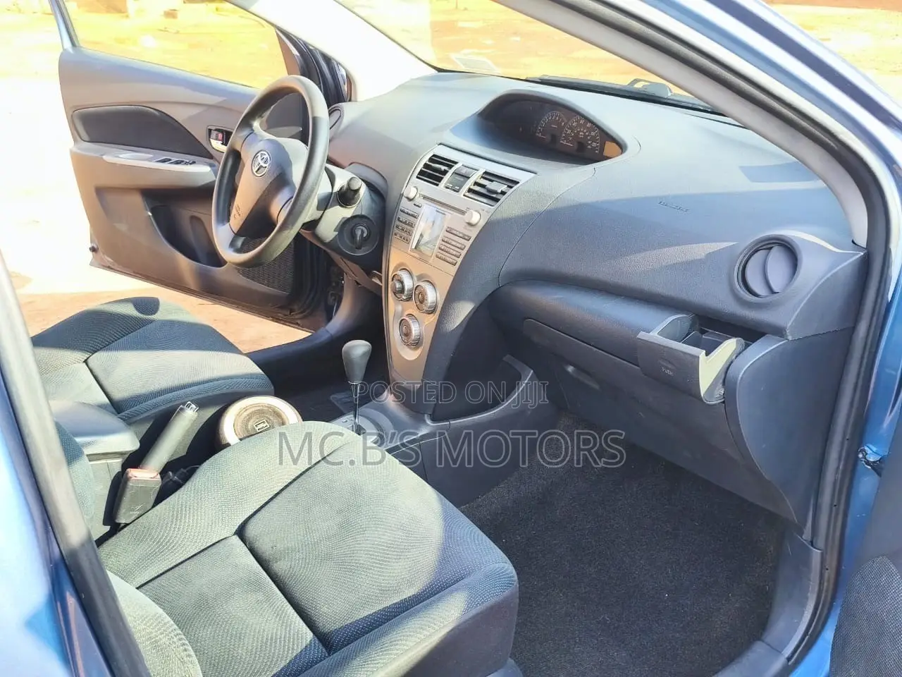 Toyota Yaris 2012 Blue