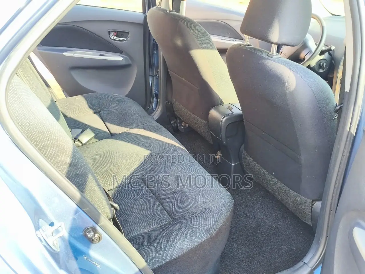 Toyota Yaris 2012 Blue