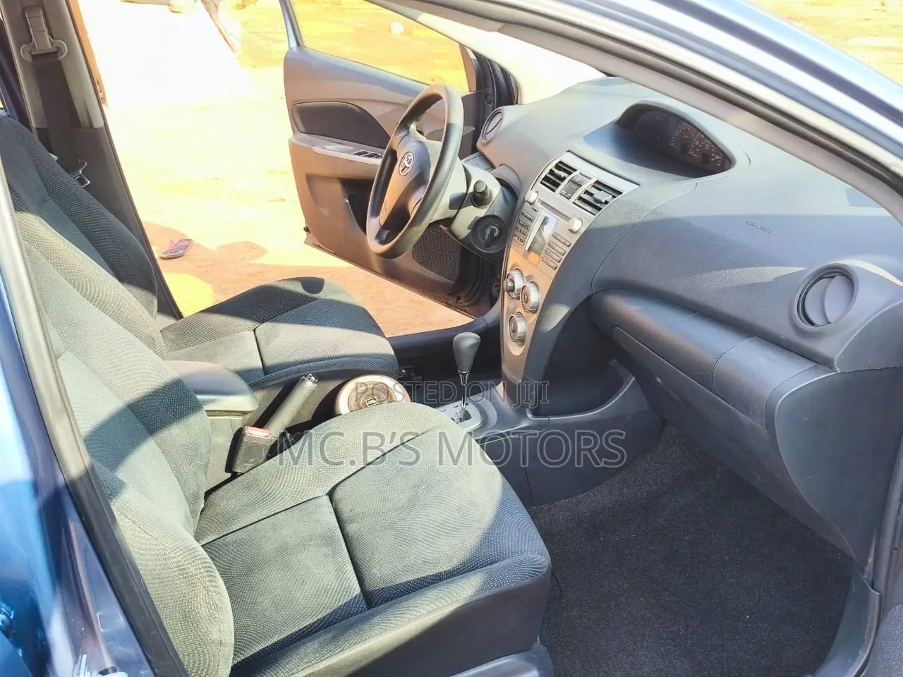 Toyota Yaris 2012 Blue