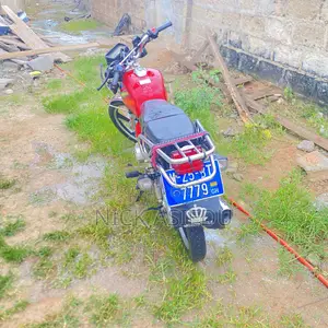 Royal RY125 2025 Red