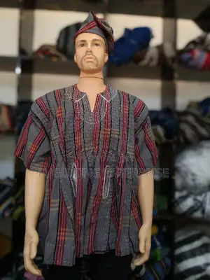 Men Smock Very Neatly Weaved