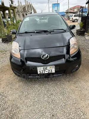 Toyota Vitz 1.0 FWD 3dr 2010 Black