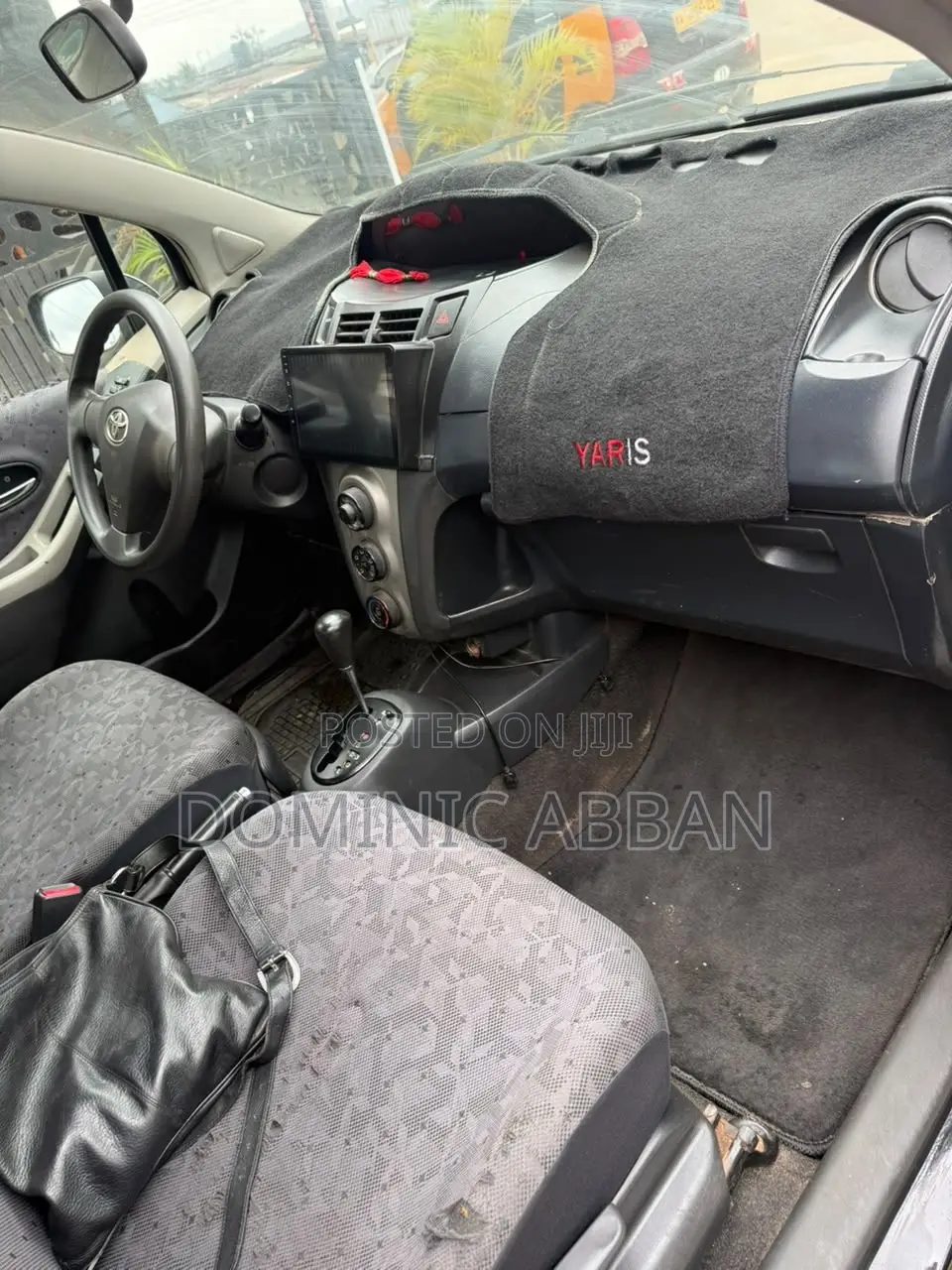 Toyota Vitz 1.0 FWD 3dr 2010 Black
