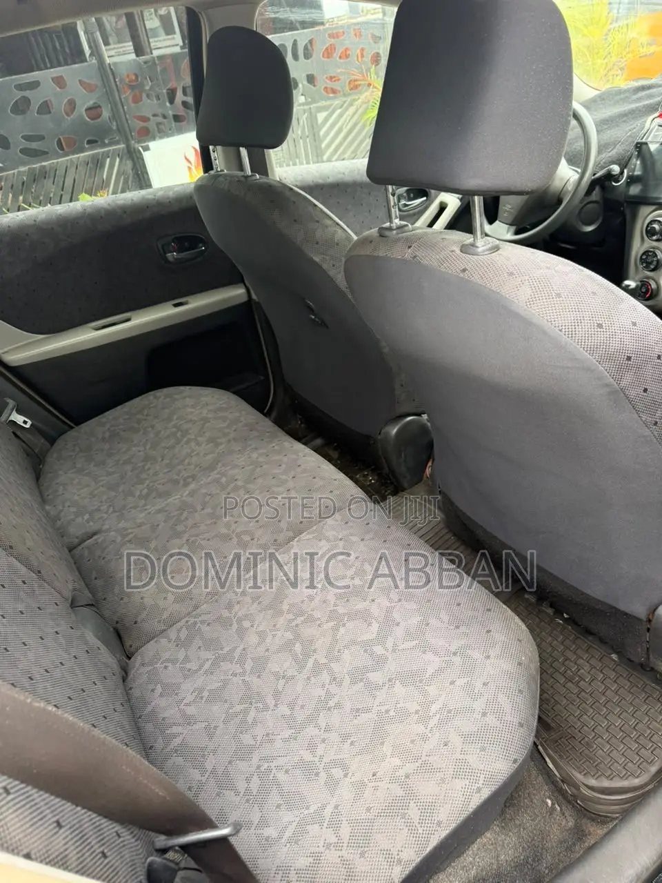 Toyota Vitz 1.0 FWD 3dr 2010 Black