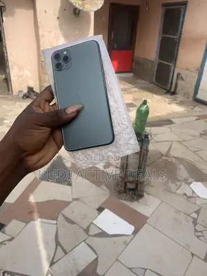 Apple iPhone 11 Pro Max 64 GB Green
