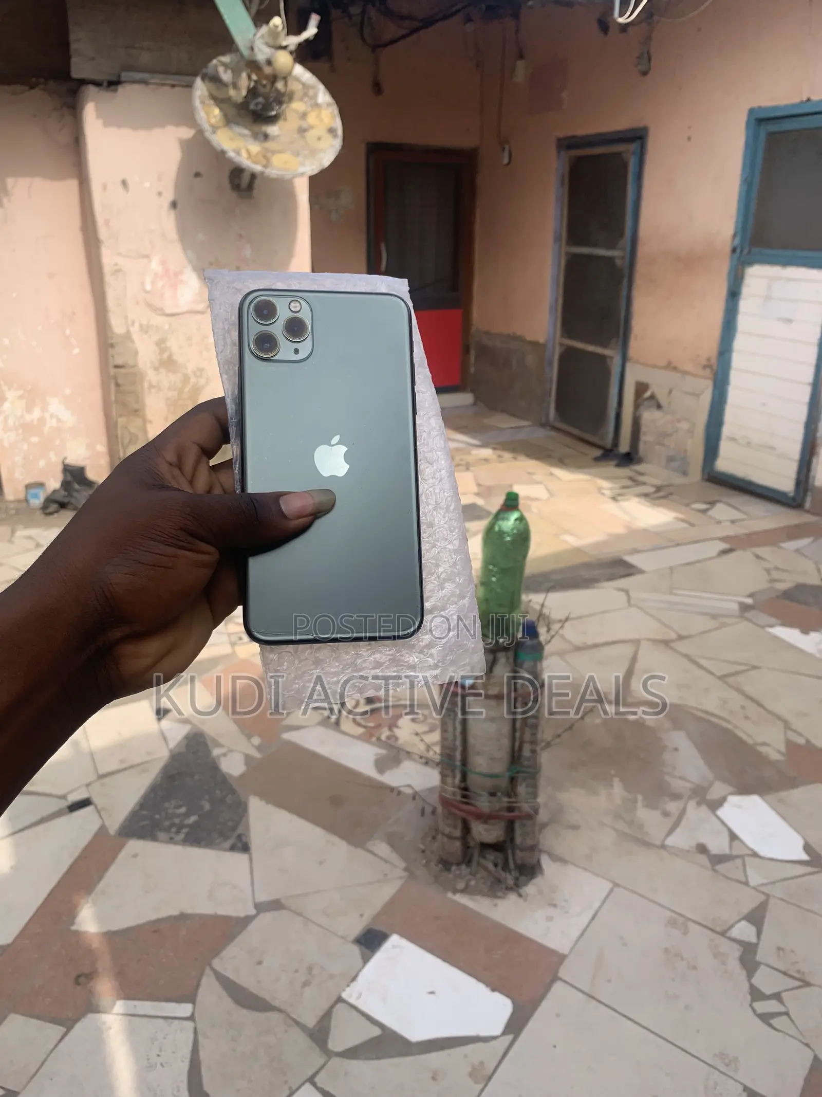 Apple iPhone 11 Pro Max 64 GB Green