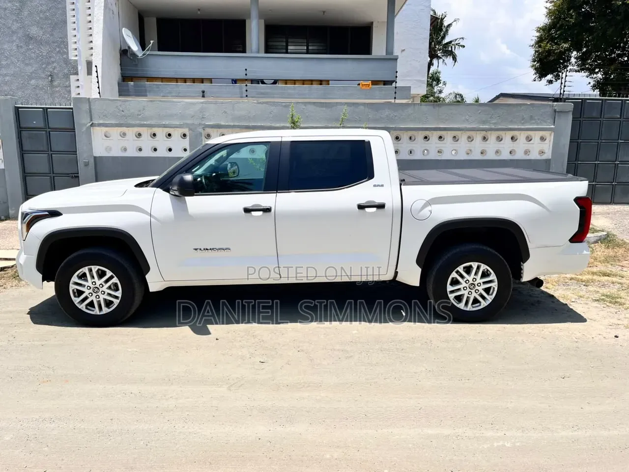 Toyota Tundra 2024 White