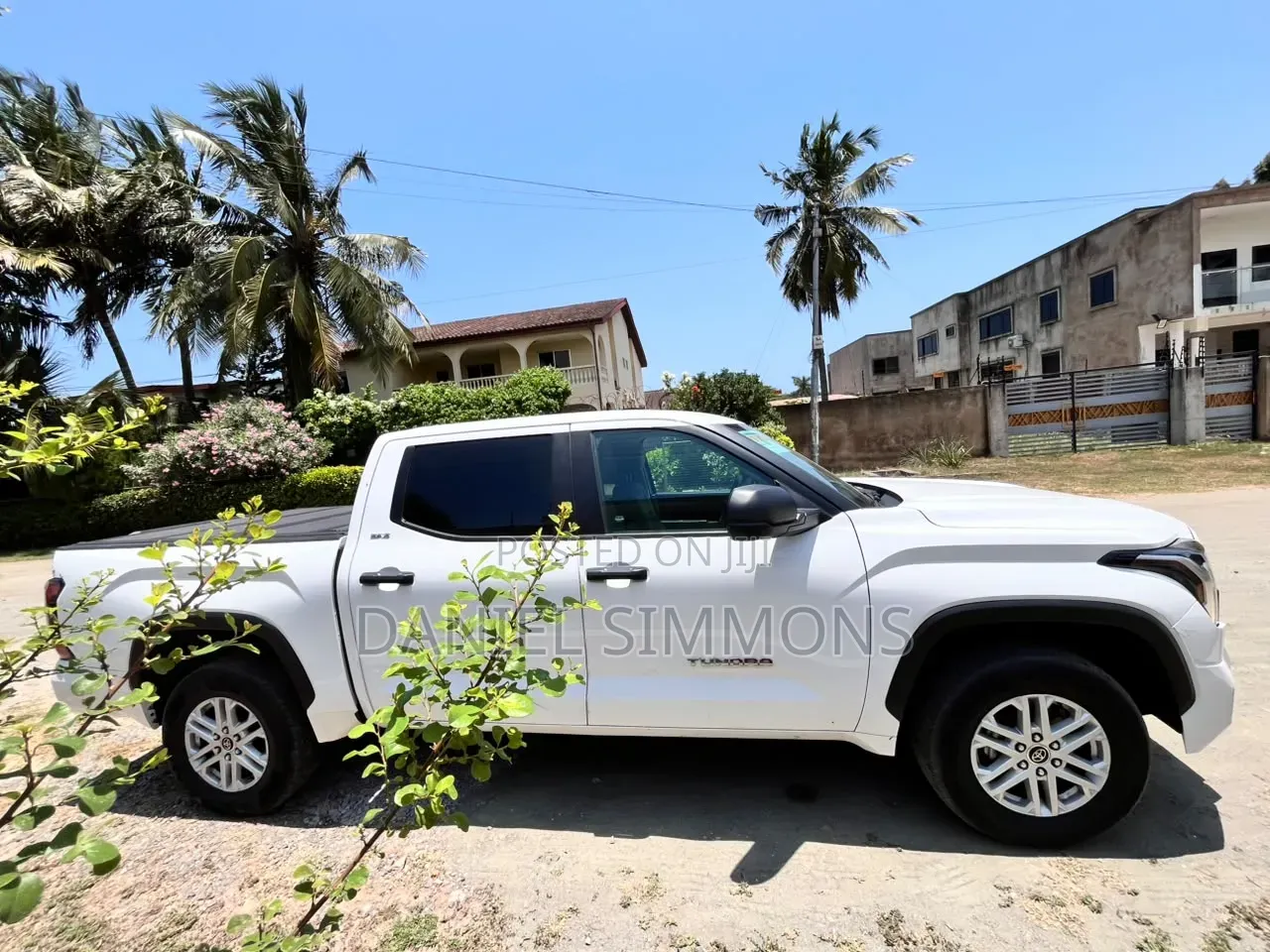 Toyota Tundra 2024 White