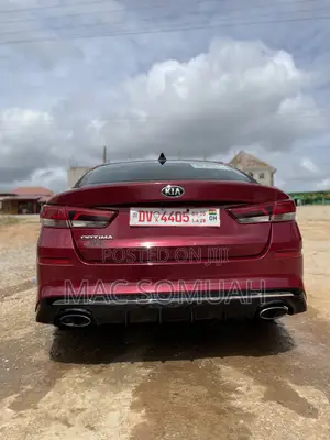 Kia Optima SE 2020 Maroon