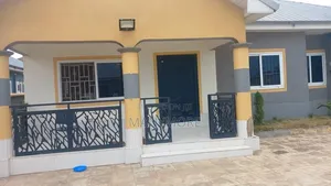 Furnished 4bdrm House in Adom City, Community 25 for sale