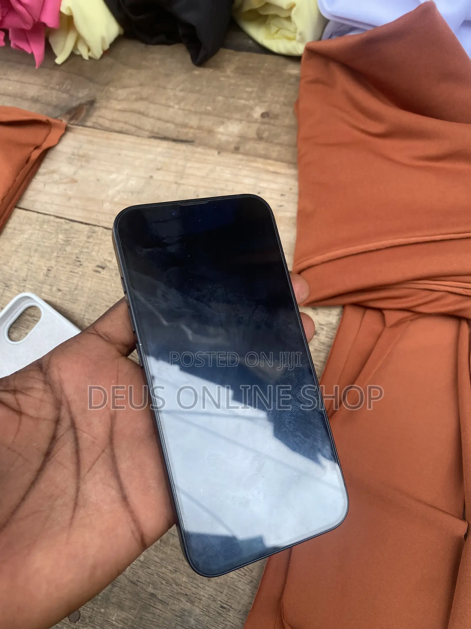 Apple iPhone 16e 128 GB Black