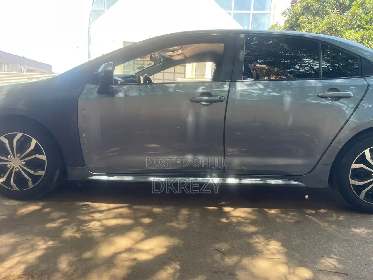 Toyota Corolla LE 2022 Gray
