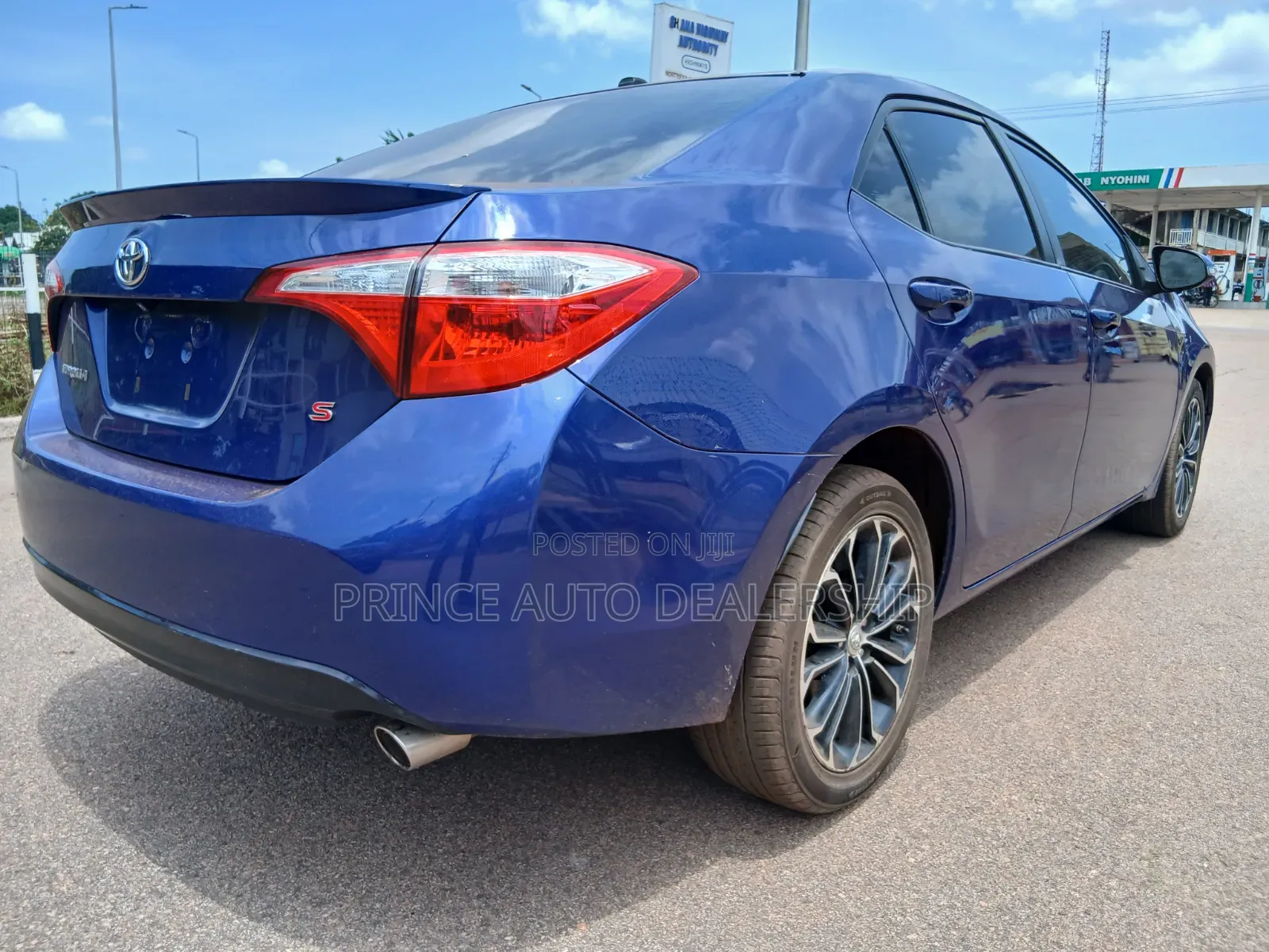 Toyota Corolla 2015 Blue