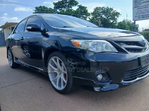 Toyota Corolla 2013 Black
