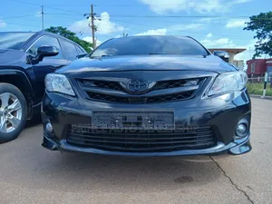 Toyota Corolla 2013 Black