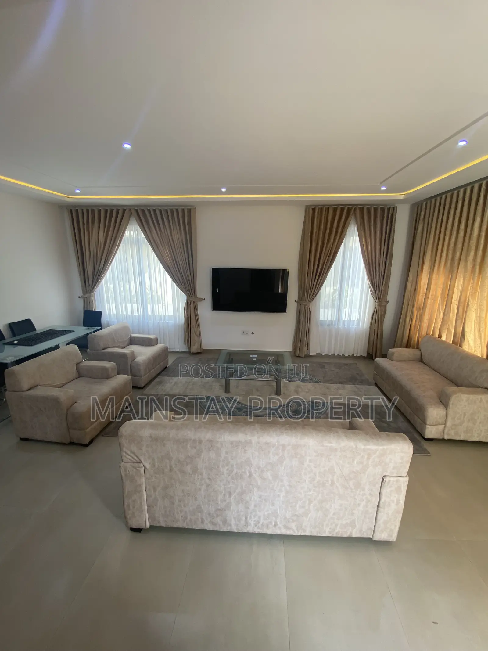 Furnished 4bdrm Townhouse / Terrace in Mainstay Estates, East Legon