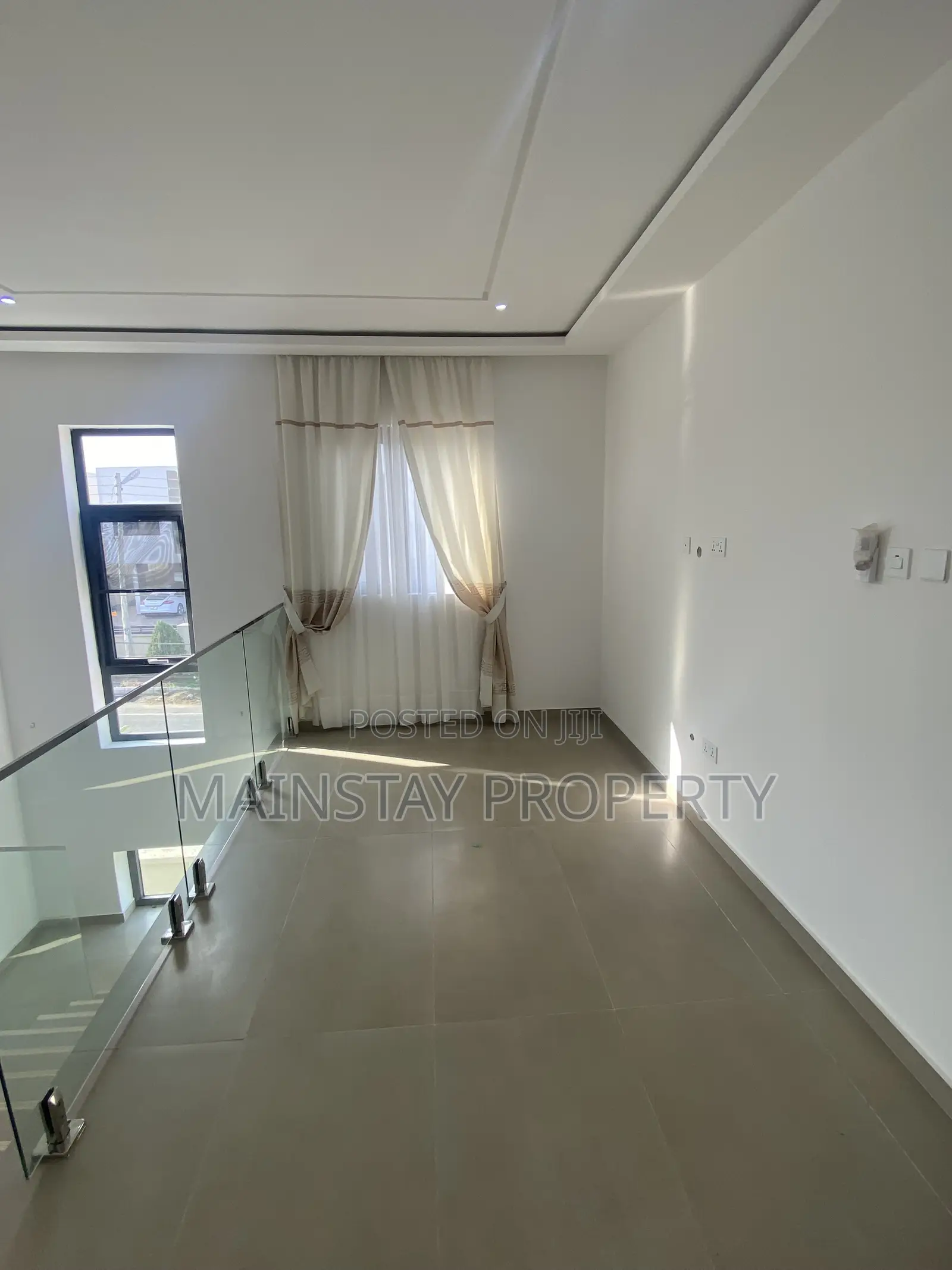 Furnished 4bdrm Townhouse / Terrace in Mainstay Estates, East Legon