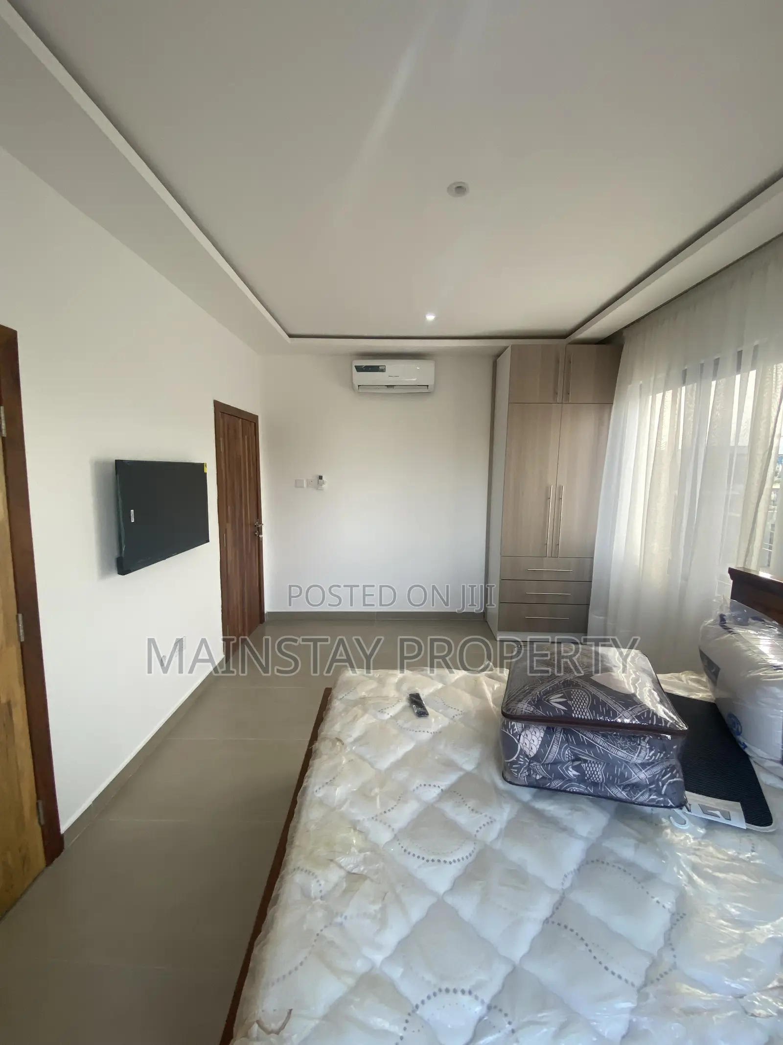 Furnished 4bdrm Townhouse / Terrace in Mainstay Estates, East Legon