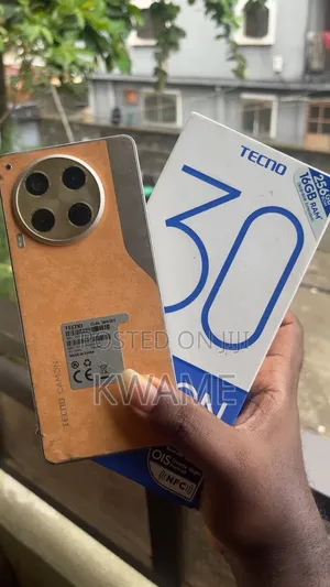 New Tecno Camon 30 256 GB Blue