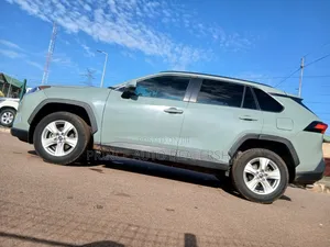 Toyota RAV4 2020 Gray