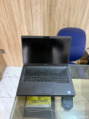 Laptop Dell Latitude 7400 8GB Intel Core i5 SSHD (Hybrid) 256GB