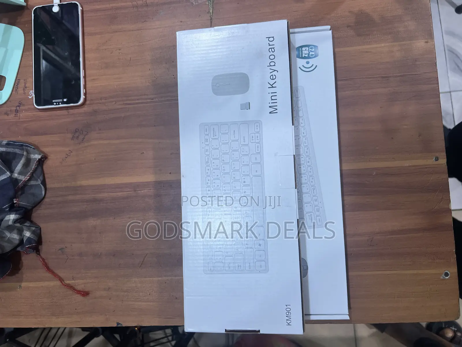 Mini Wireless Keyboard Mouse Combo