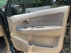 Toyota Fortuner 2.7 AWD 2008 Green