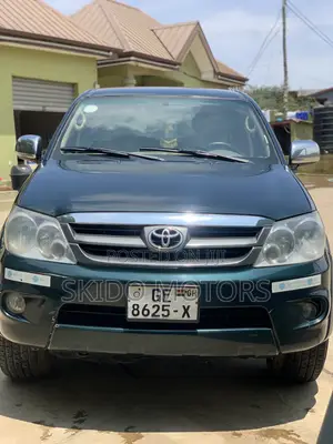Toyota Fortuner 2.7 AWD 2008 Green