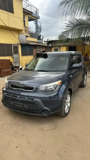 Kia Soul ! 4dr Wagon (2.0L 4cyl 6A) 2015 Gray