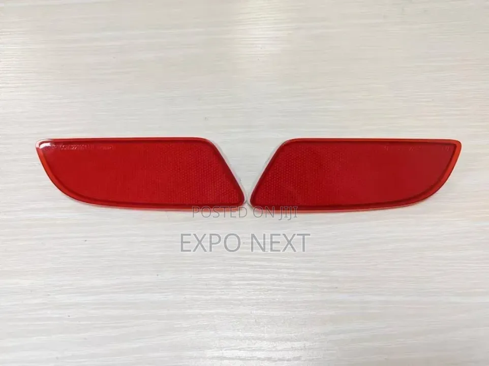 Toyota Corolla Cross 2022-2023 Rear Bumper Reflector