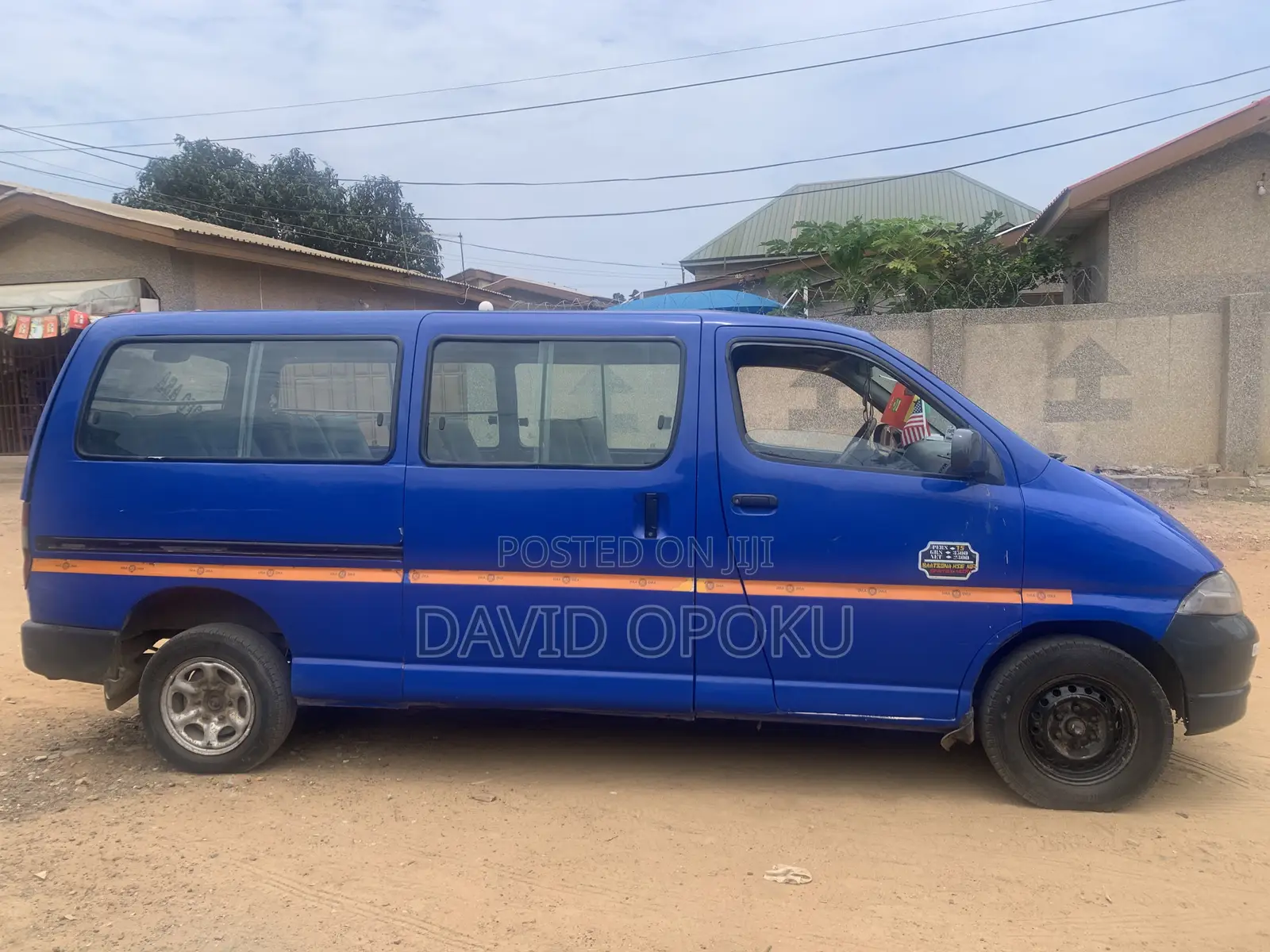 Toyota HiAce 2004 Blue