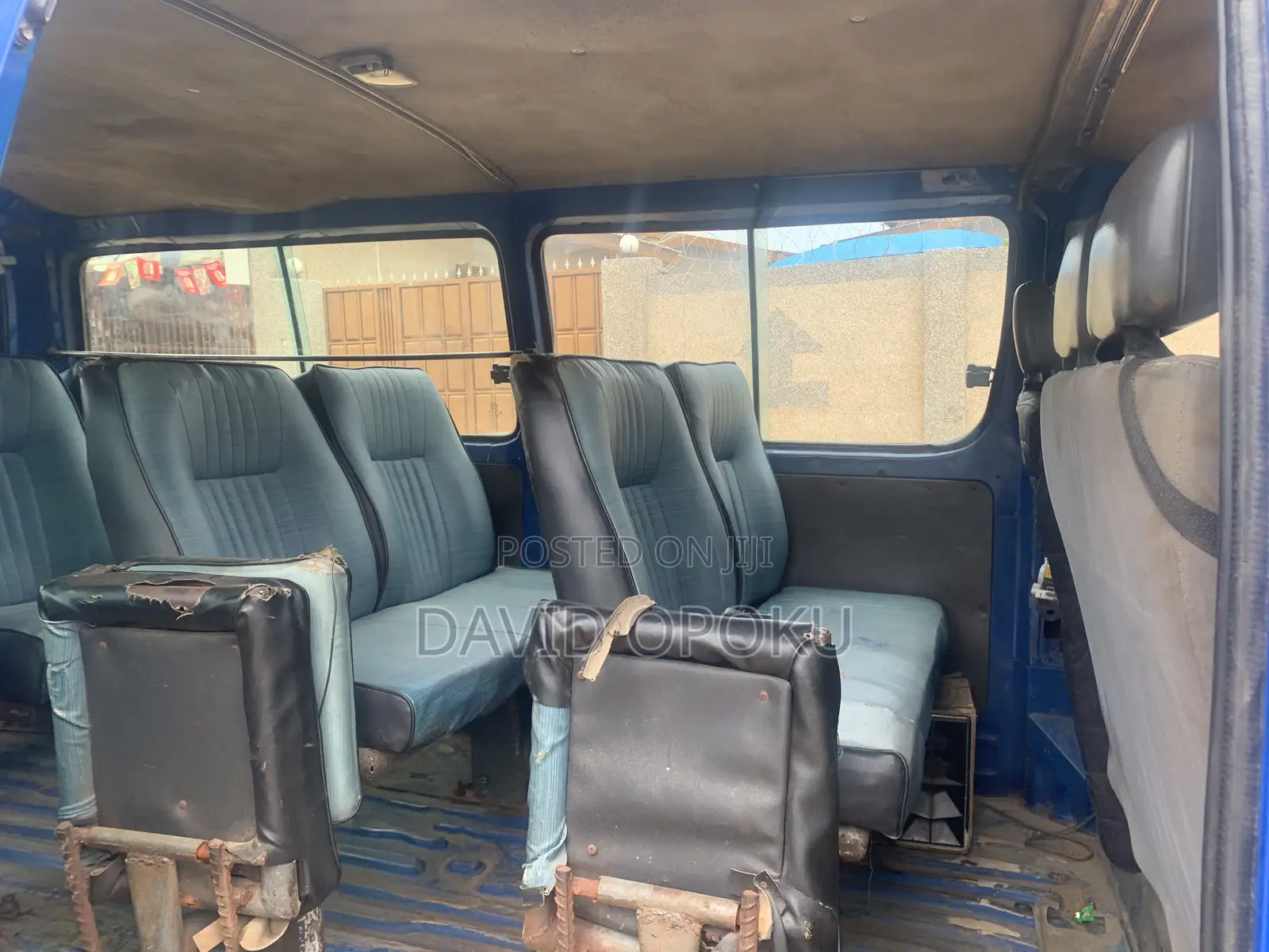 Toyota HiAce 2004 Blue