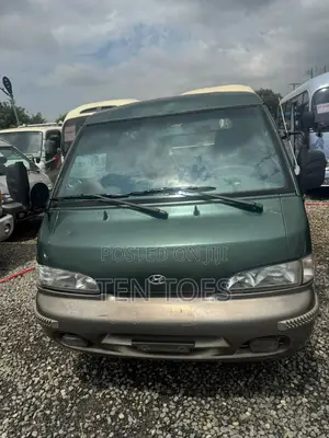 Hyundai H-100 2004 Green