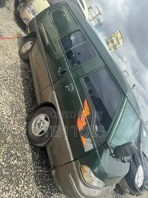 Hyundai H-100 2004 Green