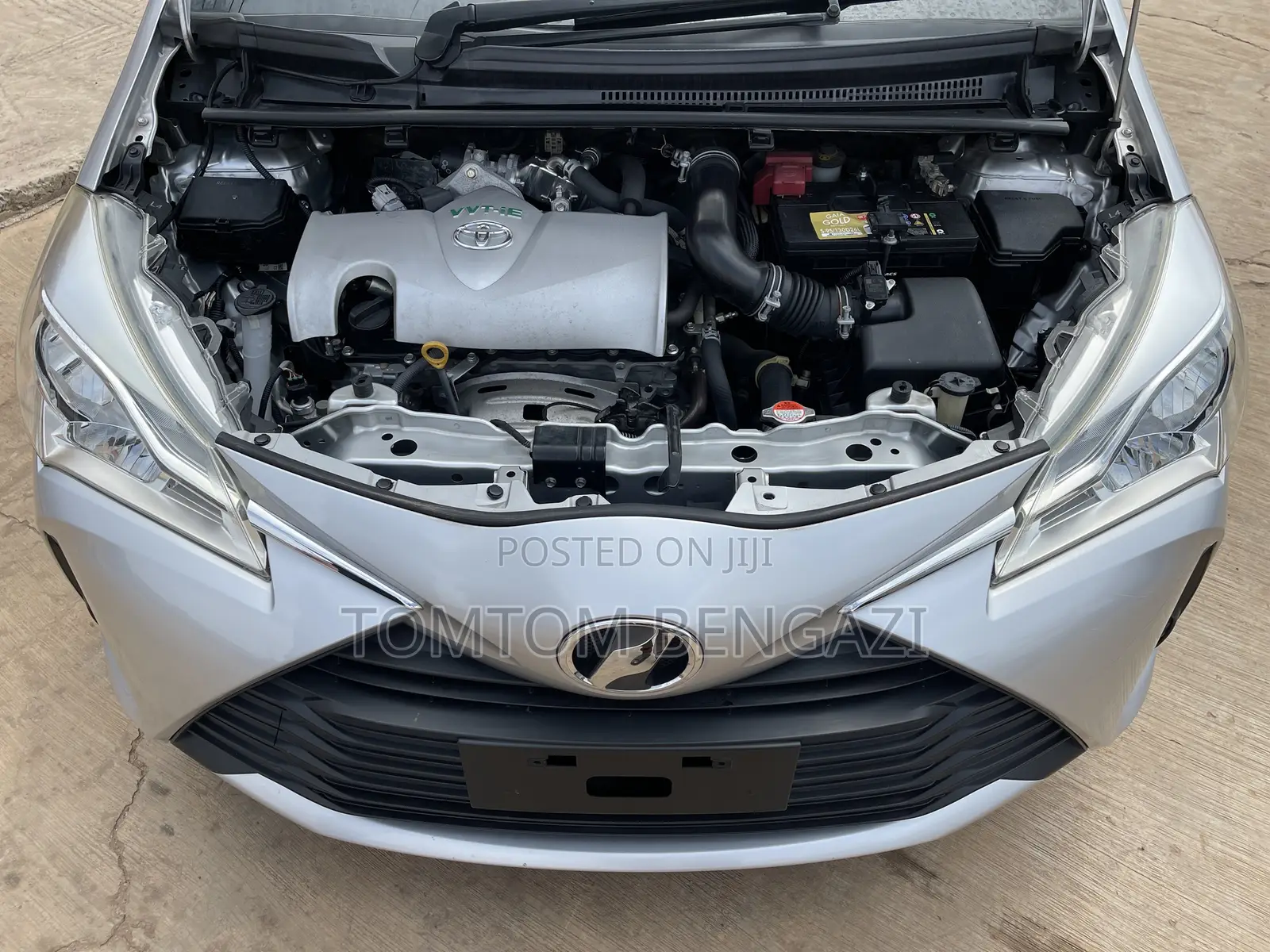 Toyota Vitz 1.3 AWD 5dr 2017 Silver