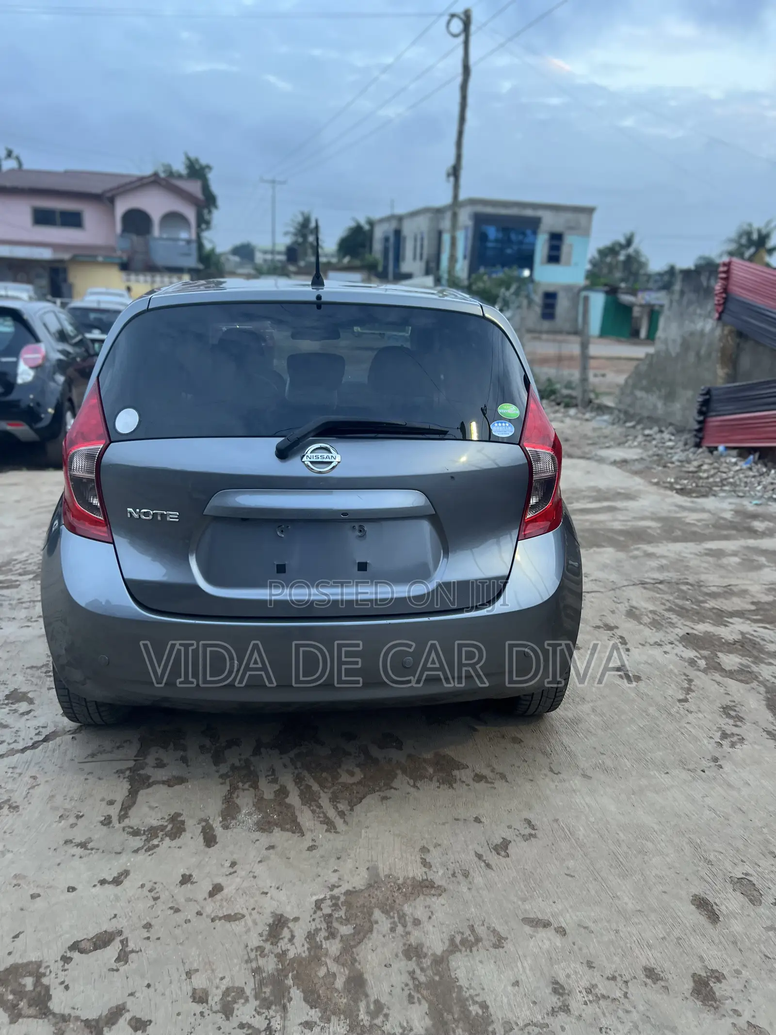 Nissan Note 1.6 Petrol 2015 Gray