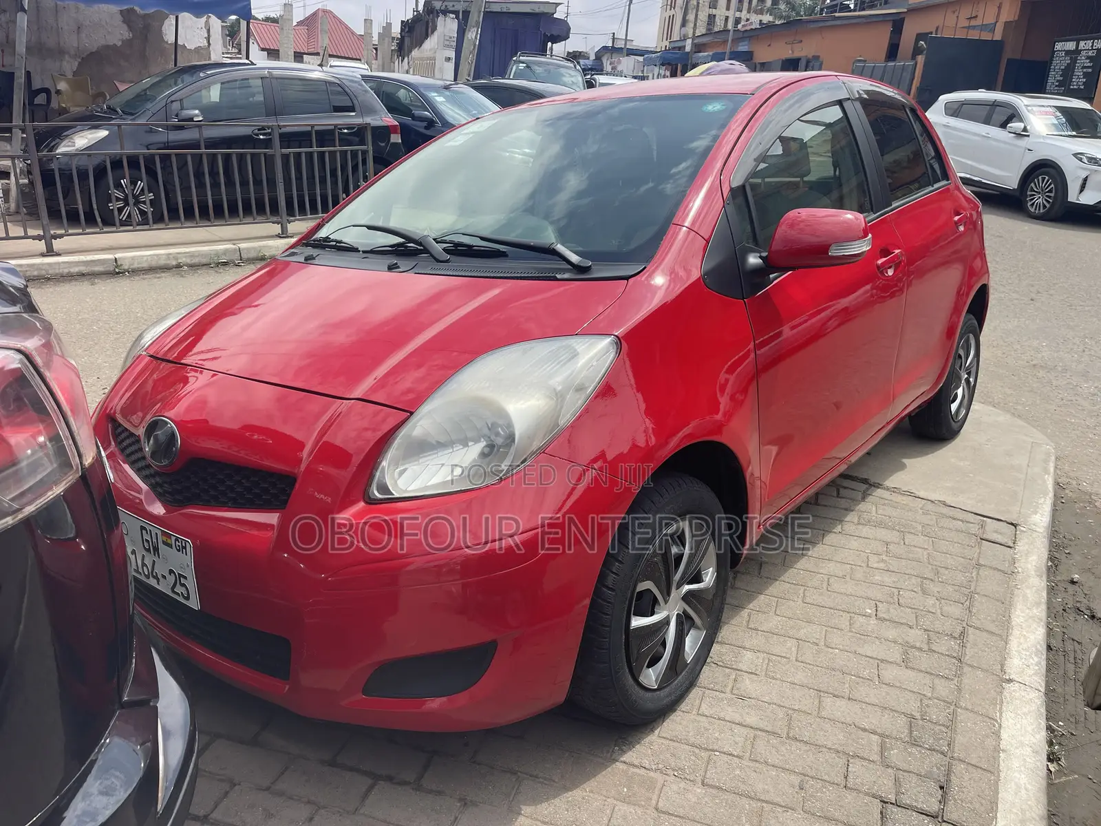 Toyota Vitz 2010 Red