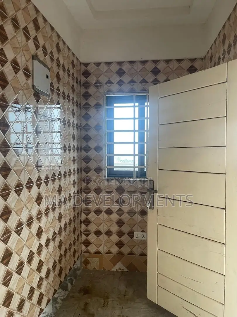 1bdrm Apartment in Madev Realty, Sowutwuom for rent