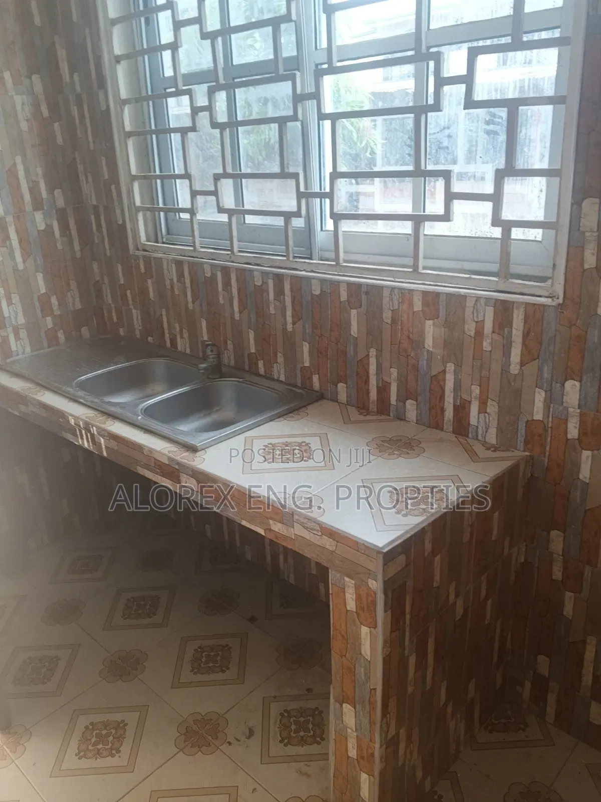 1bdrm Apartment in Pantang Hospital, New Site for rent