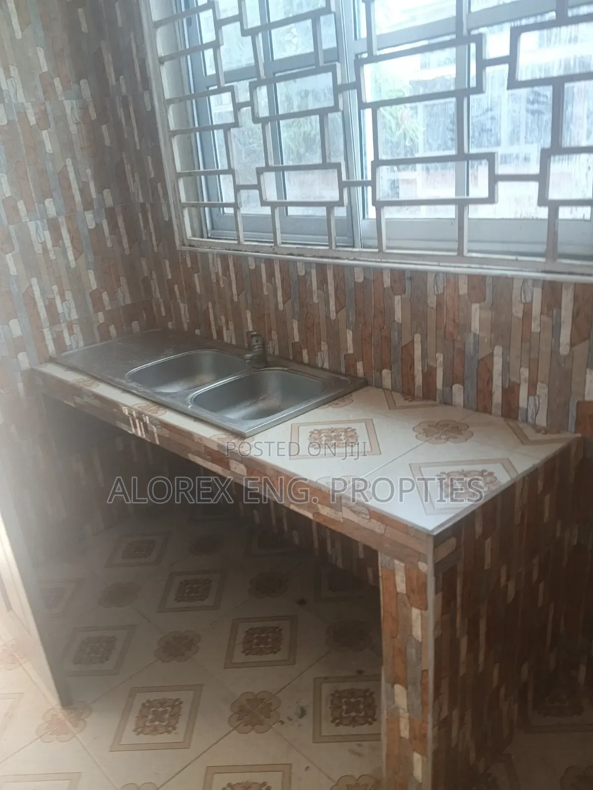 1bdrm Apartment in Pantang Hospital, New Site for rent