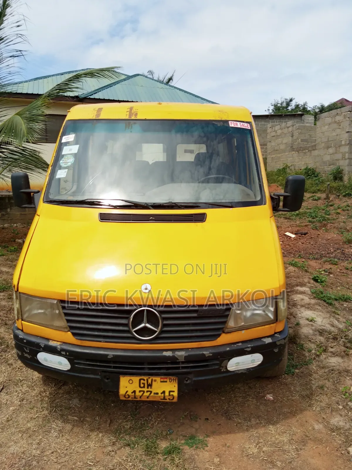 Mercedes-Benz Sprinter 2001 Yellow