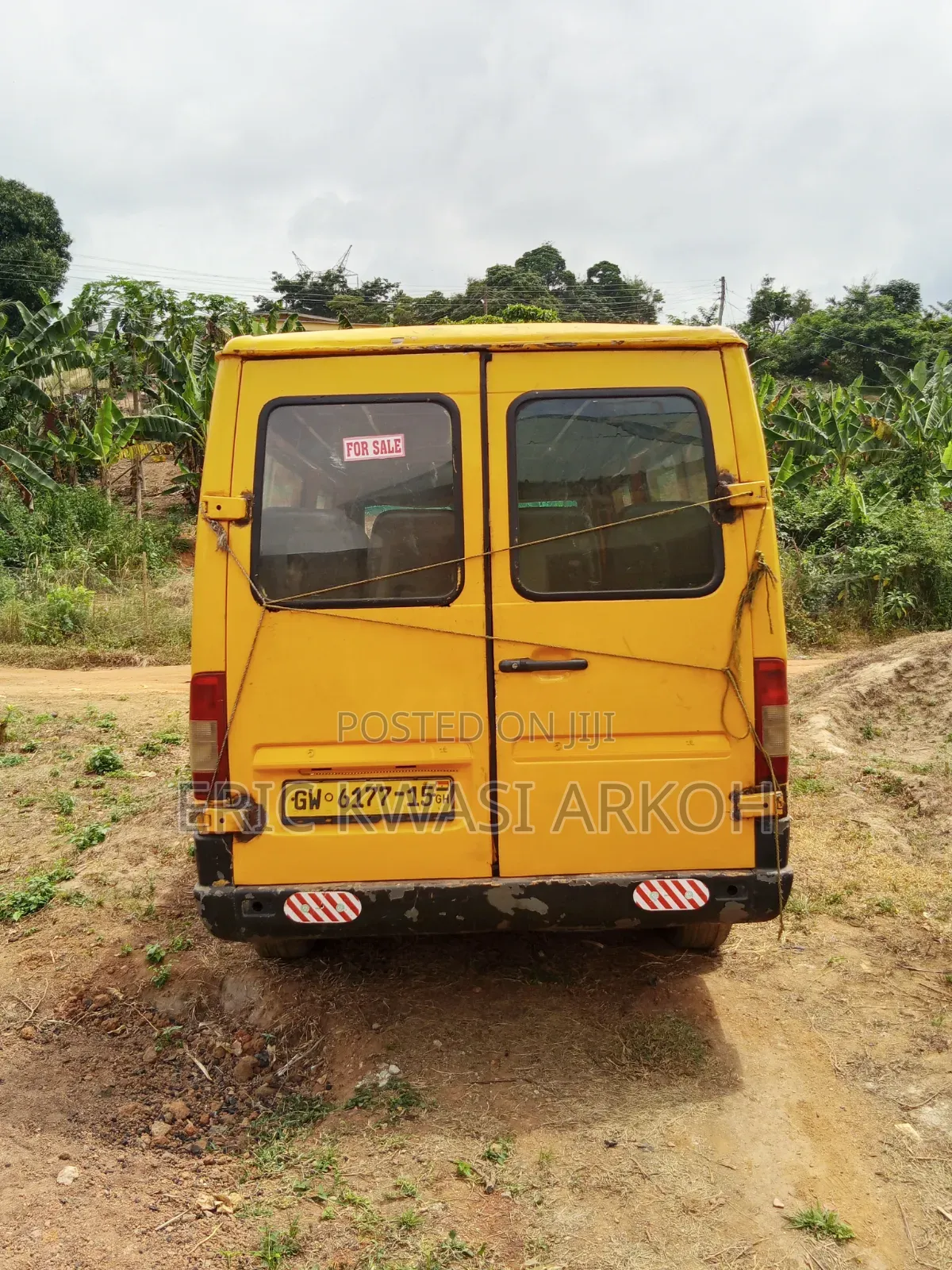 Mercedes-Benz Sprinter 2001 Yellow