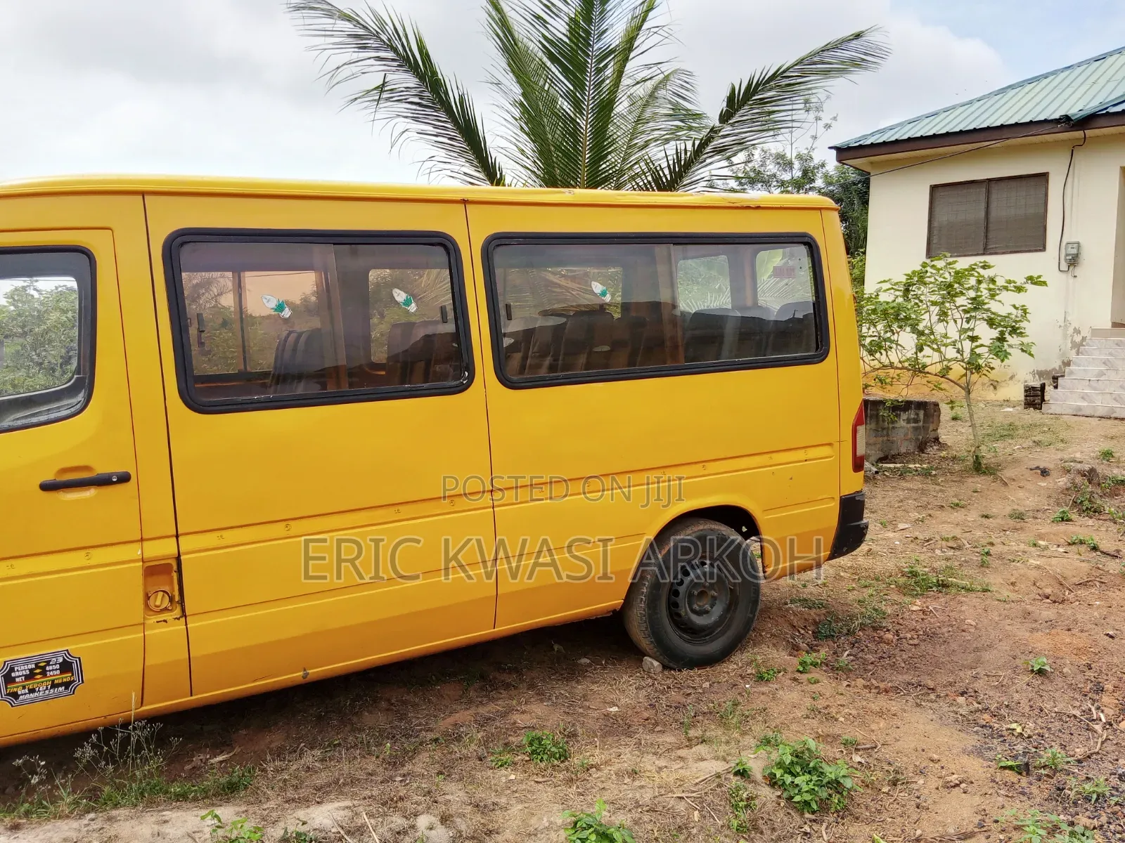 Mercedes-Benz Sprinter 2001 Yellow