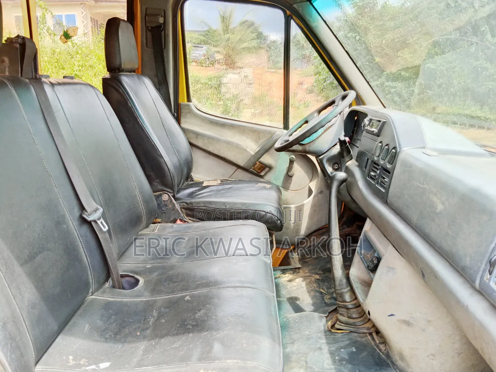 Mercedes-Benz Sprinter 2001 Yellow