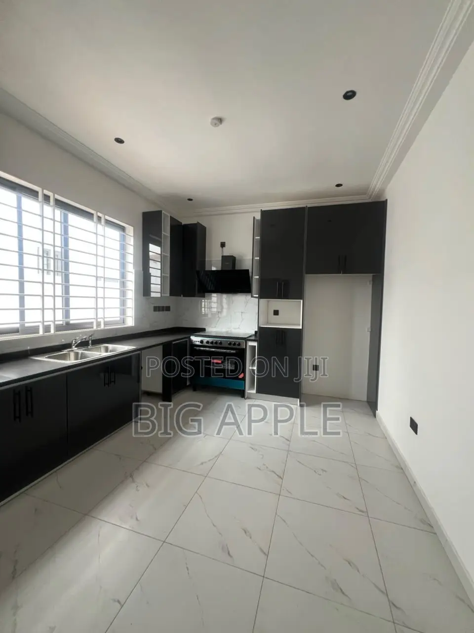 3bdrm House in Adenta Aviation for rent
