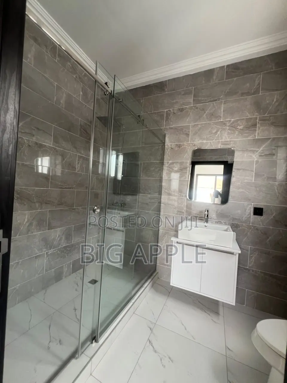 3bdrm House in Adenta Aviation for rent