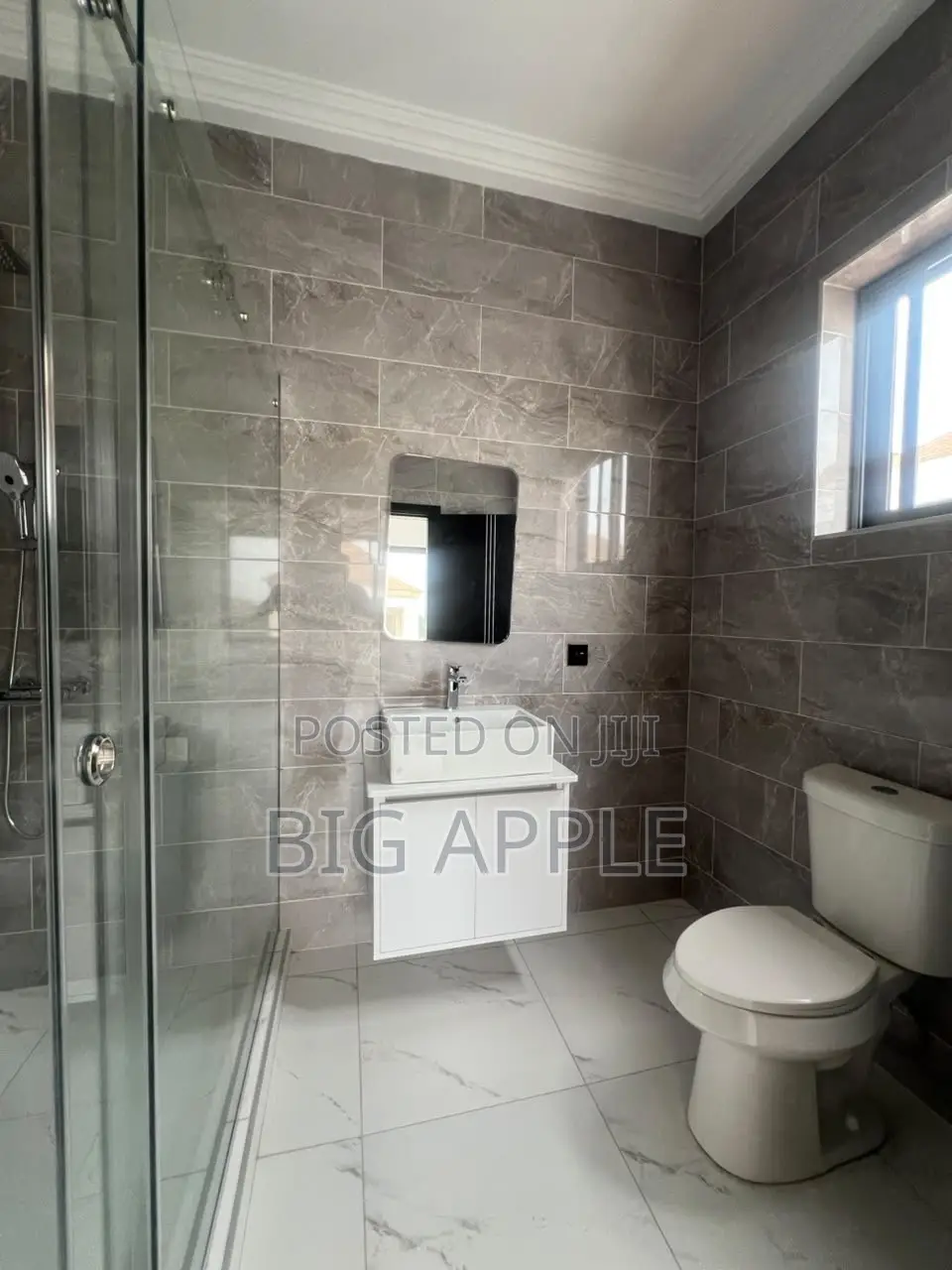 3bdrm House in Adenta Aviation for rent